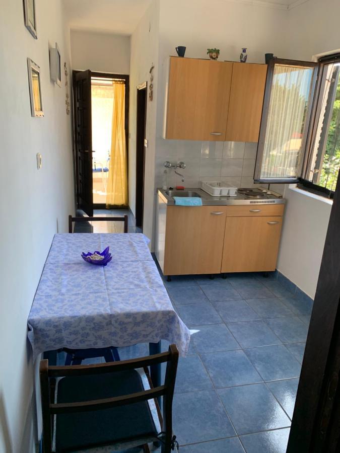 Apartmani Ficurin Starigrad Paklenica Ngoại thất bức ảnh