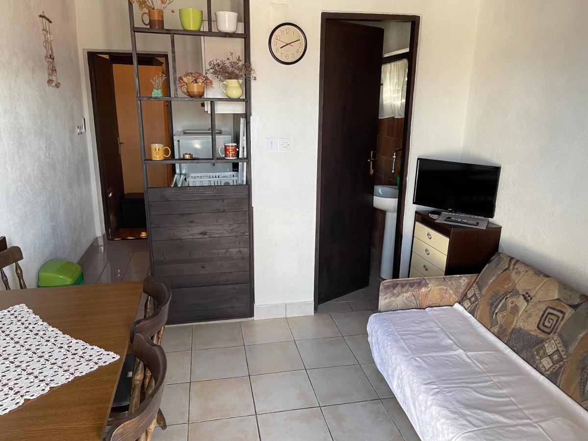 Apartmani Ficurin Starigrad Paklenica Ngoại thất bức ảnh