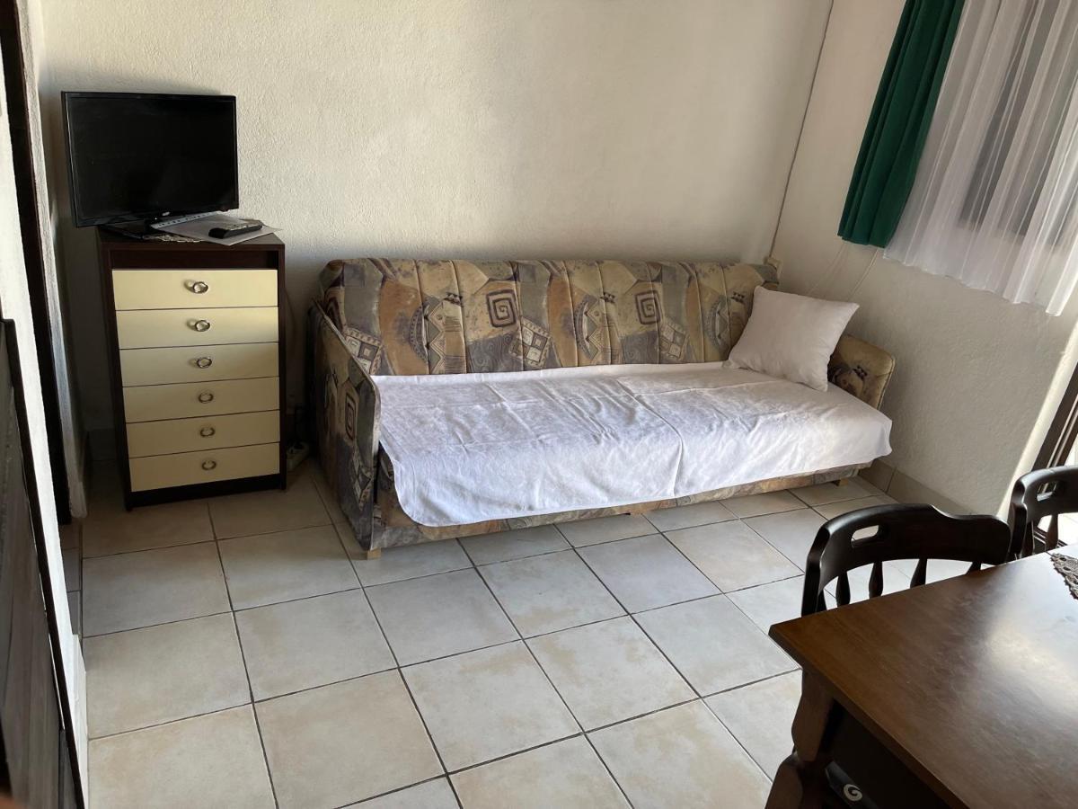 Apartmani Ficurin Starigrad Paklenica Ngoại thất bức ảnh