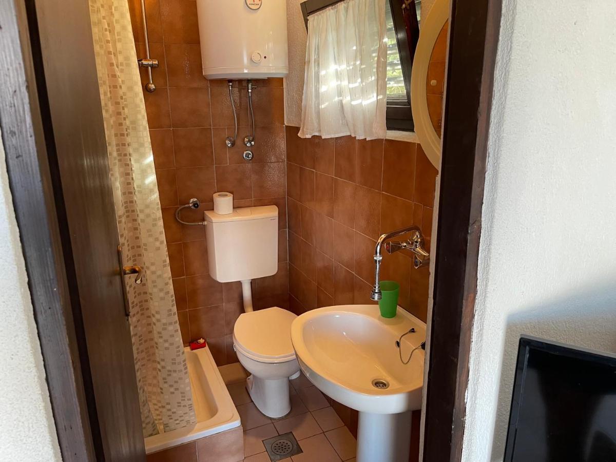 Apartmani Ficurin Starigrad Paklenica Ngoại thất bức ảnh